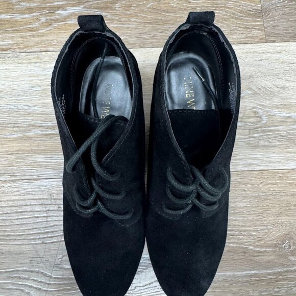 Nine West Illusion Black Suede Lace Up Wedge Heel Bootie Women's Size 7.5 - Picture 2 of 7
